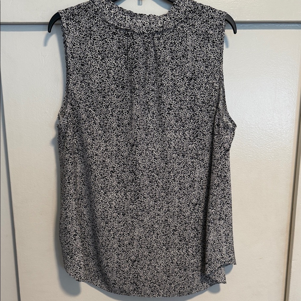 Talbots Black and White Sleeveless Blouse - Picture 4 of 4